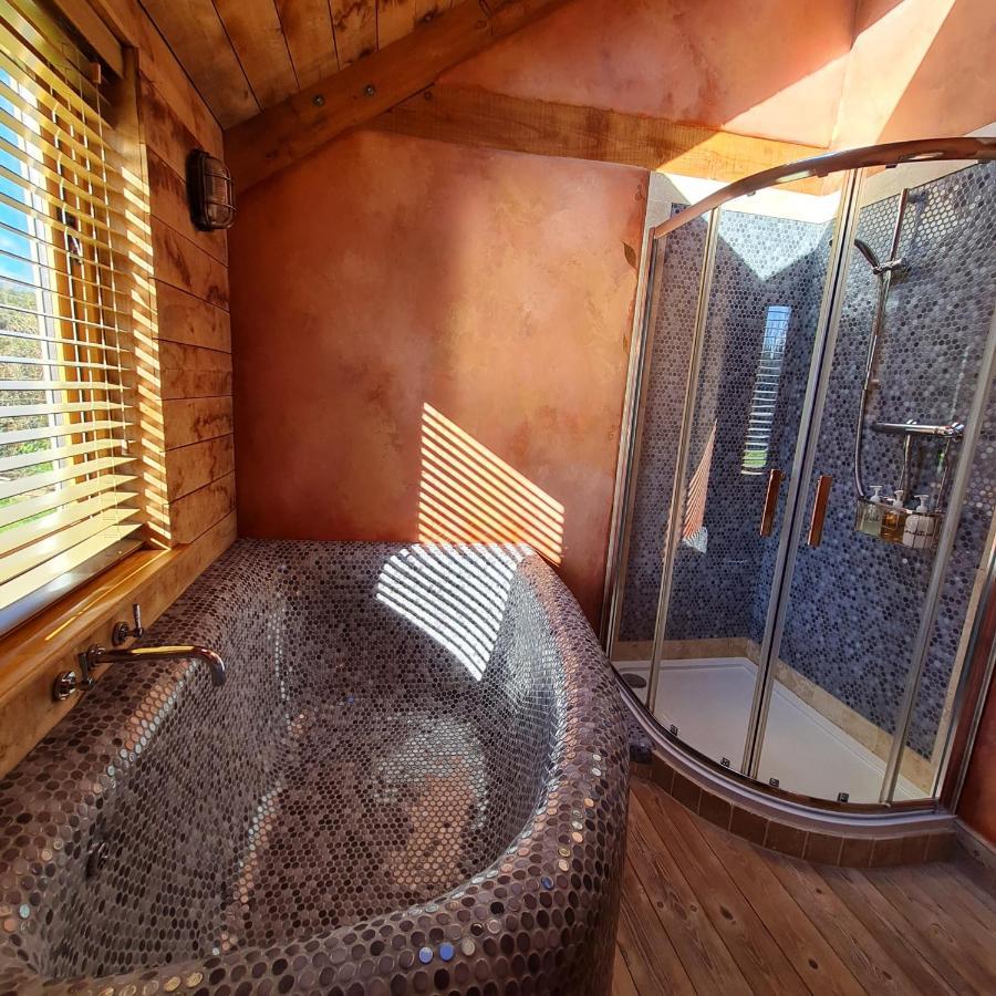 The Old Pottery, Unique Views & Spa-Like Bathroom Ashburton Exterior photo